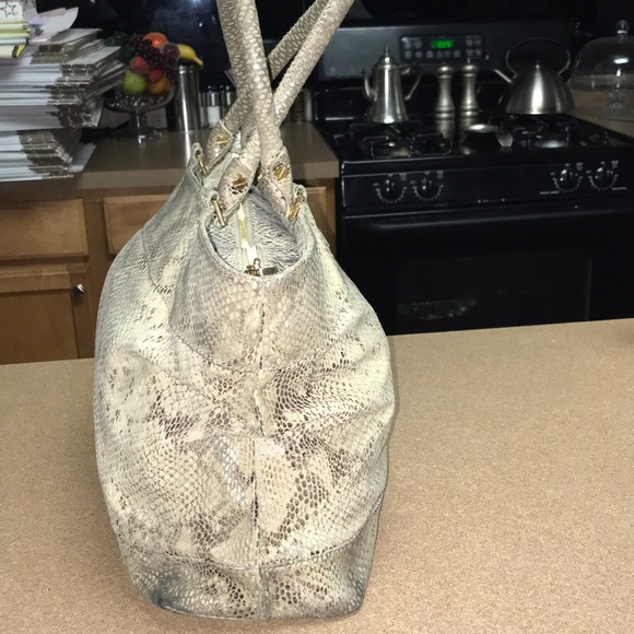 Tory Burch tote - Picture 2 of 8